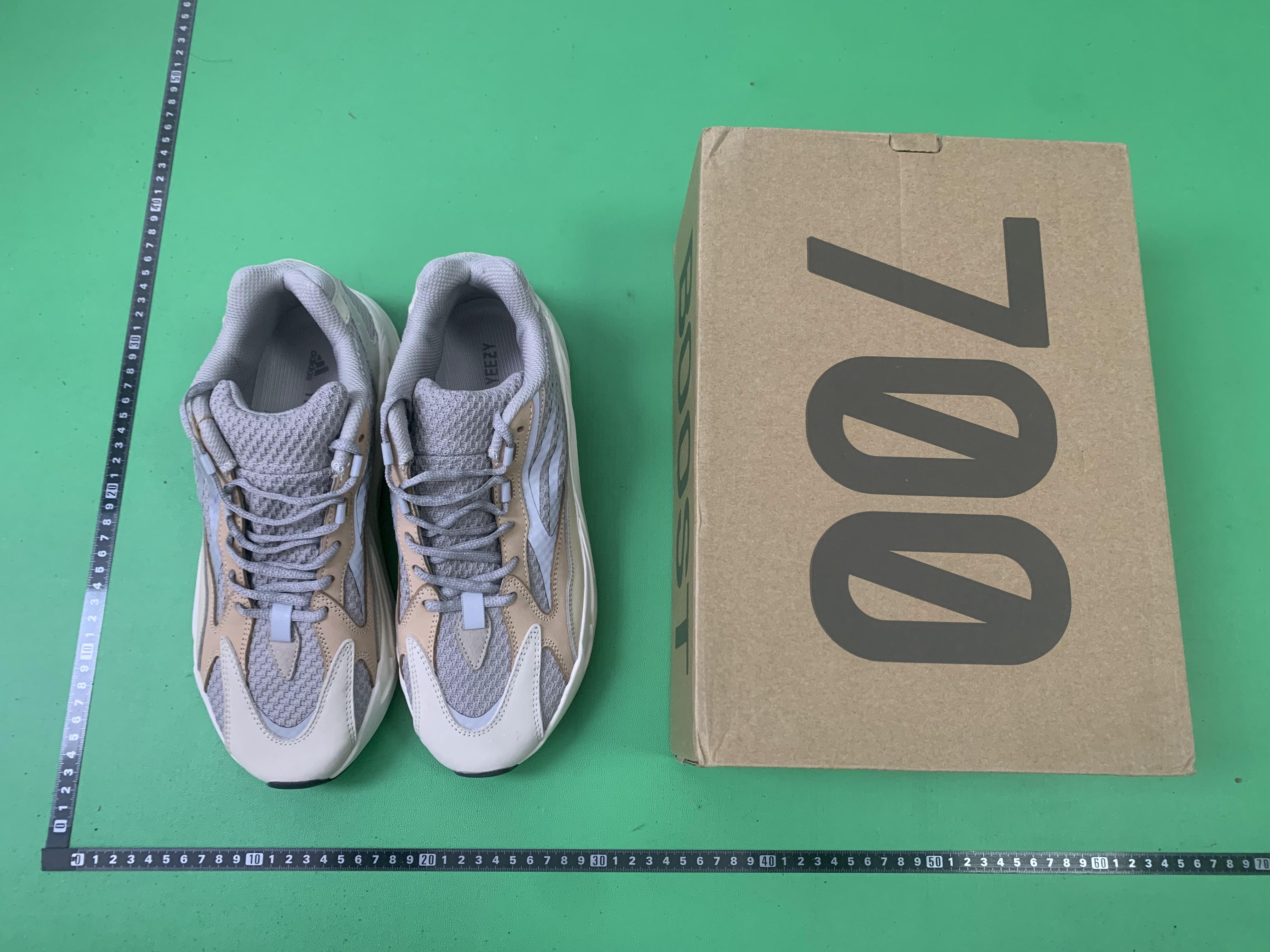 LW Batch Yeezy BooSst 700 -6