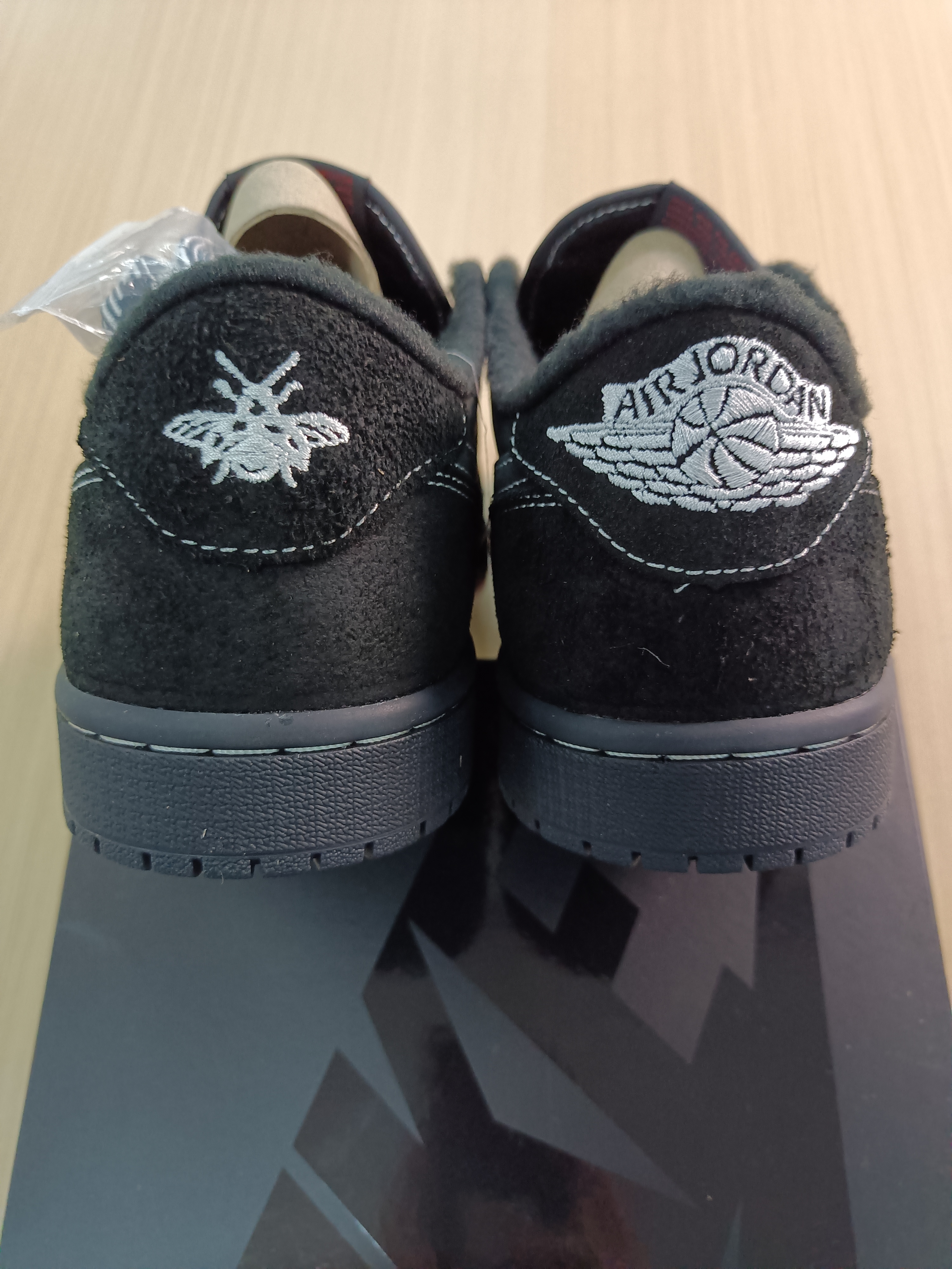 L1JR  Batch  Nike Air Jordan 1 -2