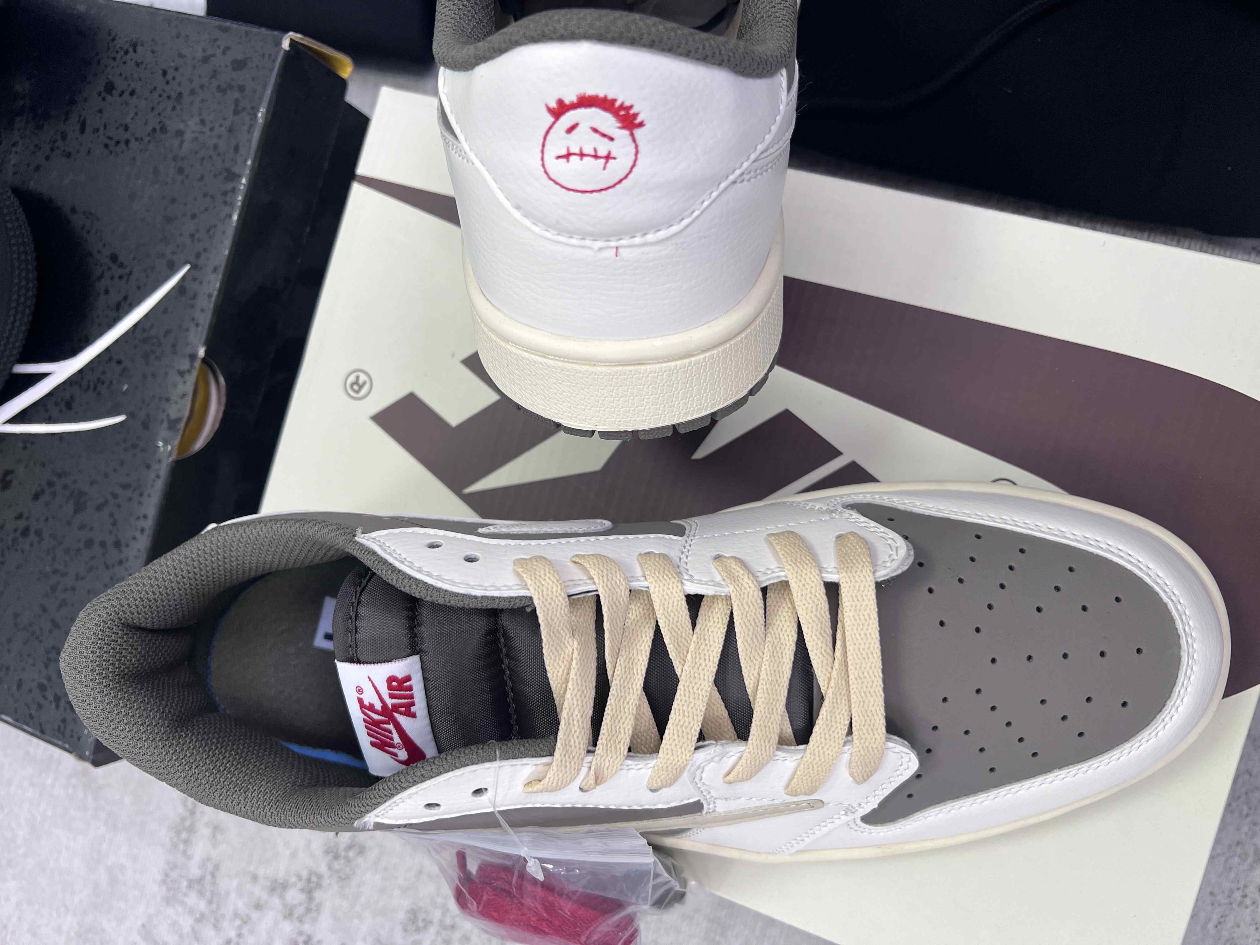 The Quiet Riot: A 2026 Punk Uniform Built on Silence, Not Screams(pic4) 1_compressed.jpg