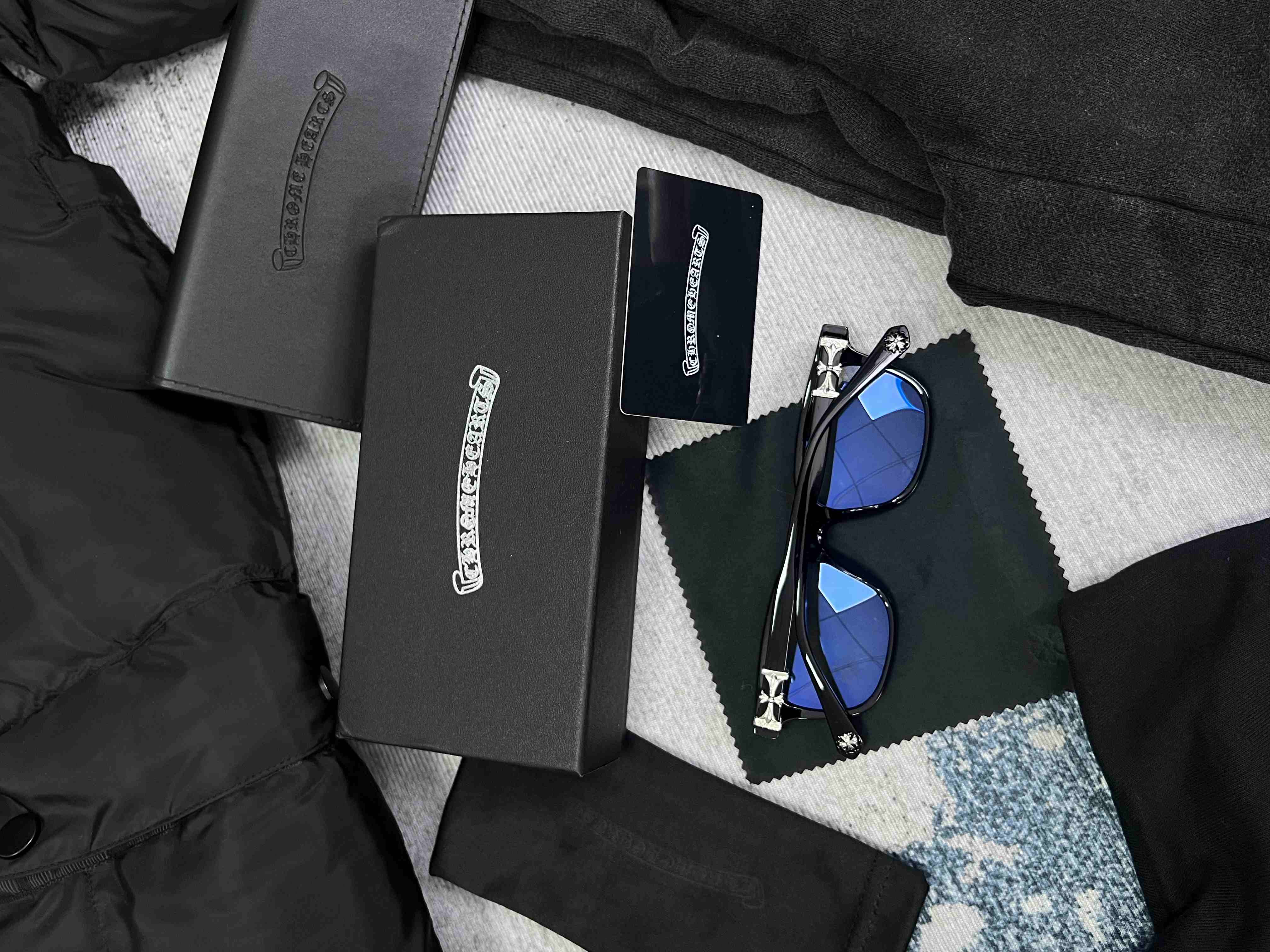 The Quiet Riot: A 2026 Punk Uniform Built on Silence, Not Screams(pic5) 4_compressed.jpg