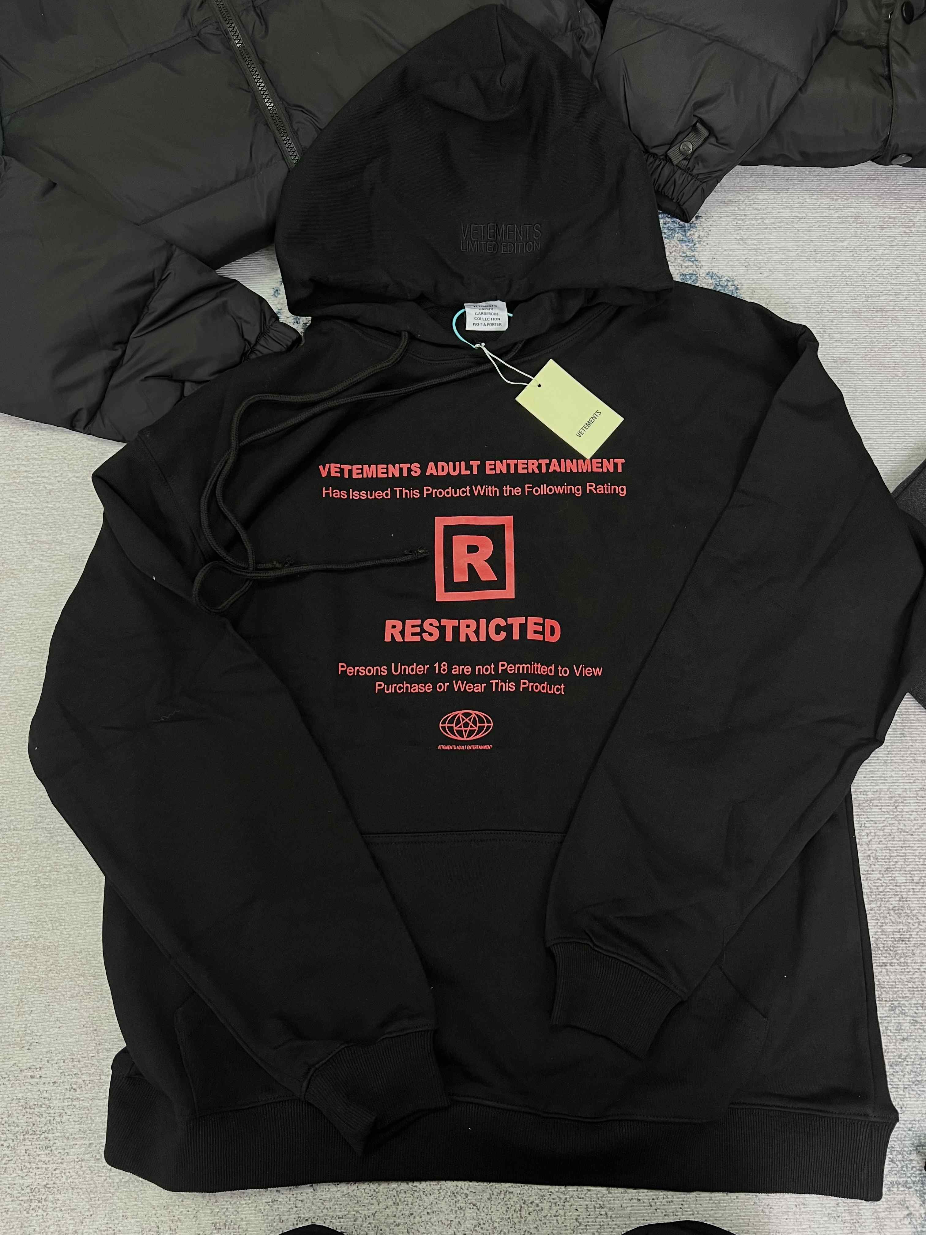 The Quiet Riot: A 2026 Punk Uniform Built on Silence, Not Screams(pic2) 6_compressed.jpg